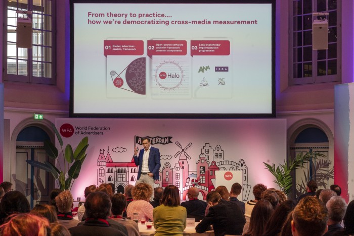 Halo_Presentation at Forum Connect Amsterdam